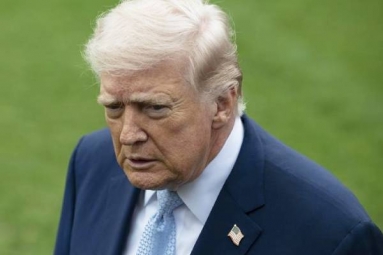 Donald Trump Plans to Break Iran's Grip on Hormuz
