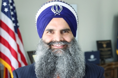 Indian American Gurinder Sikh Khalsa Announces Entry into Politics