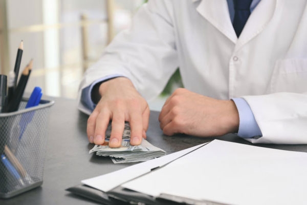 Indian-origin Doctor accused of Genital Cutting of two girls