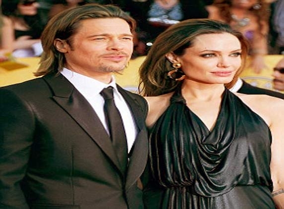 Angelina's desi treat for Brad Pitt...!
