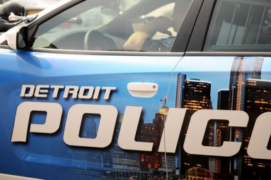 Detroit teen critically injured in shooting
