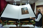 Gita Aradhana Mahotsav, Prime Minister, prime minister unveils world s largest bhagwad gita weighing 800 kg, Vedanta