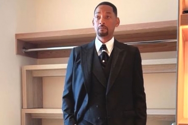 Will Smith issues an apology for Chris Rock